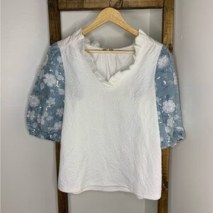 VOY Floral Sleeve White Top Size S